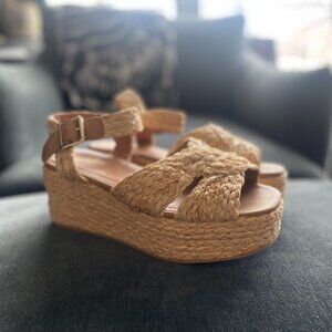 NWT Seychelles Glistening Platform Wedge Sandal, Natural Raffia, Size 9.5